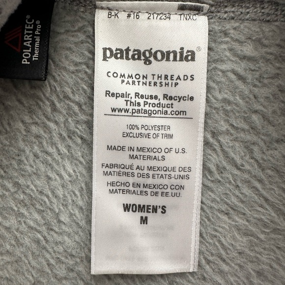 Patagonia women’s gray and purple fleece vest - Picture 7 of 10
